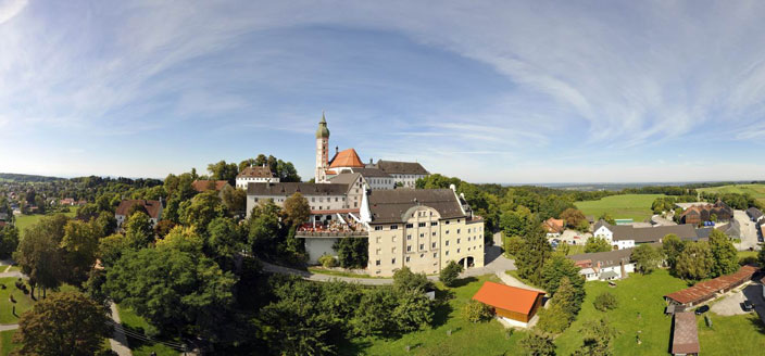 Name:  Kloster Andrechs mdb_109617_kloster_andechs_panorama_704x328.jpg
Views: 26282
Size:  59.1 KB