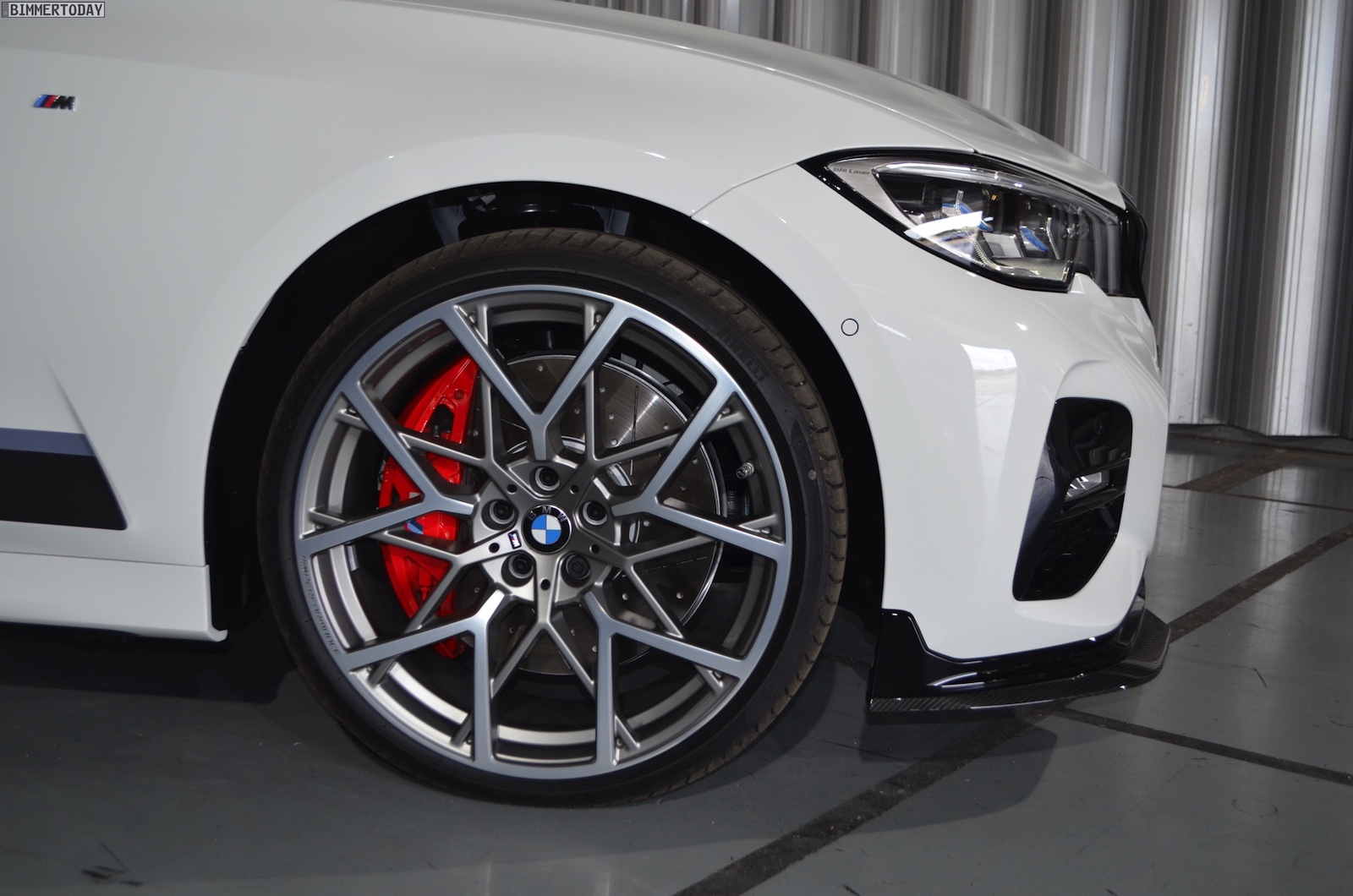 Name:  2019-BMW-3er-G20-M-Performance-Tuning-320d-09.jpg
Views: 54588
Size:  359.8 KB