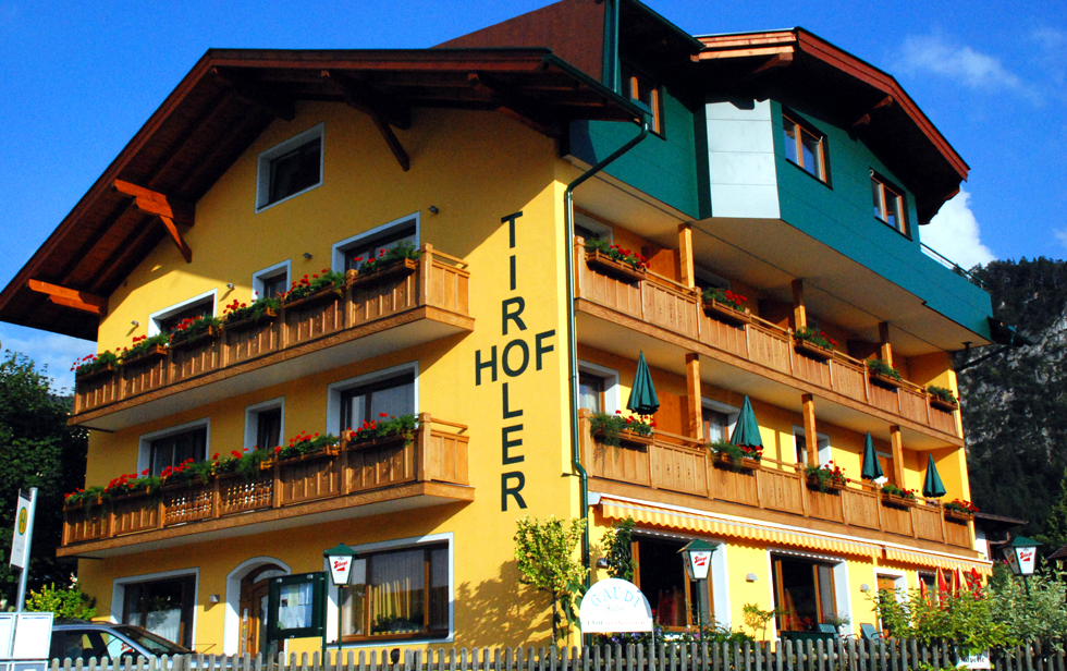 Name:  Tiroler Hof Kufstein  aussen.jpg
Views: 12092
Size:  768.4 KB