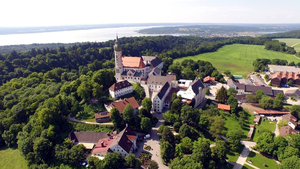 Name:  Kloster Andrechs11406952_10153334956172383_5282984285131791715_n.jpg
Views: 18653
Size:  101.7 KB