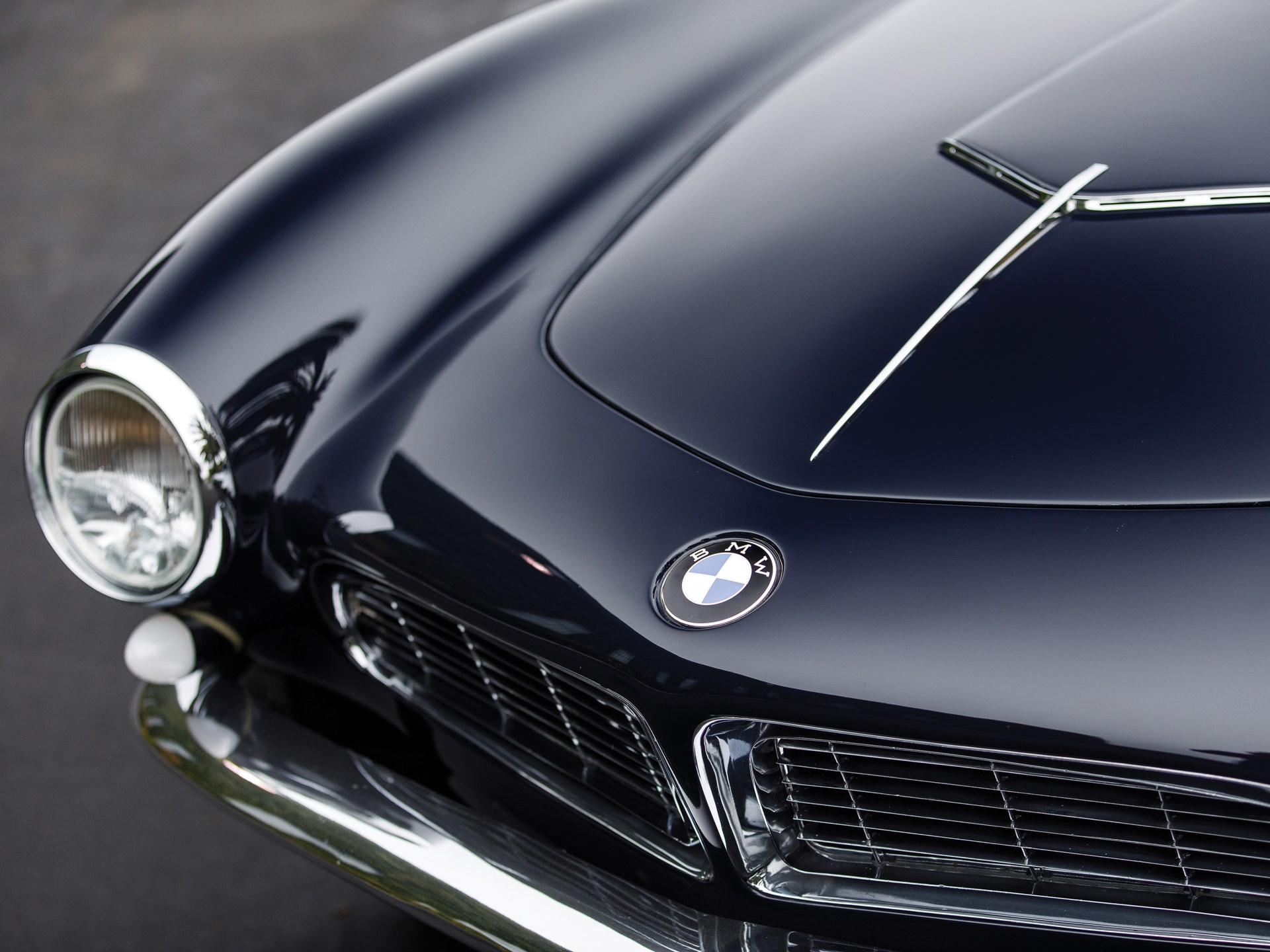 Name:  1958 BMW 507 Roadster S2 70157 RM Arizona 2019-05.jpg
Views: 3596
Size:  349.0 KB