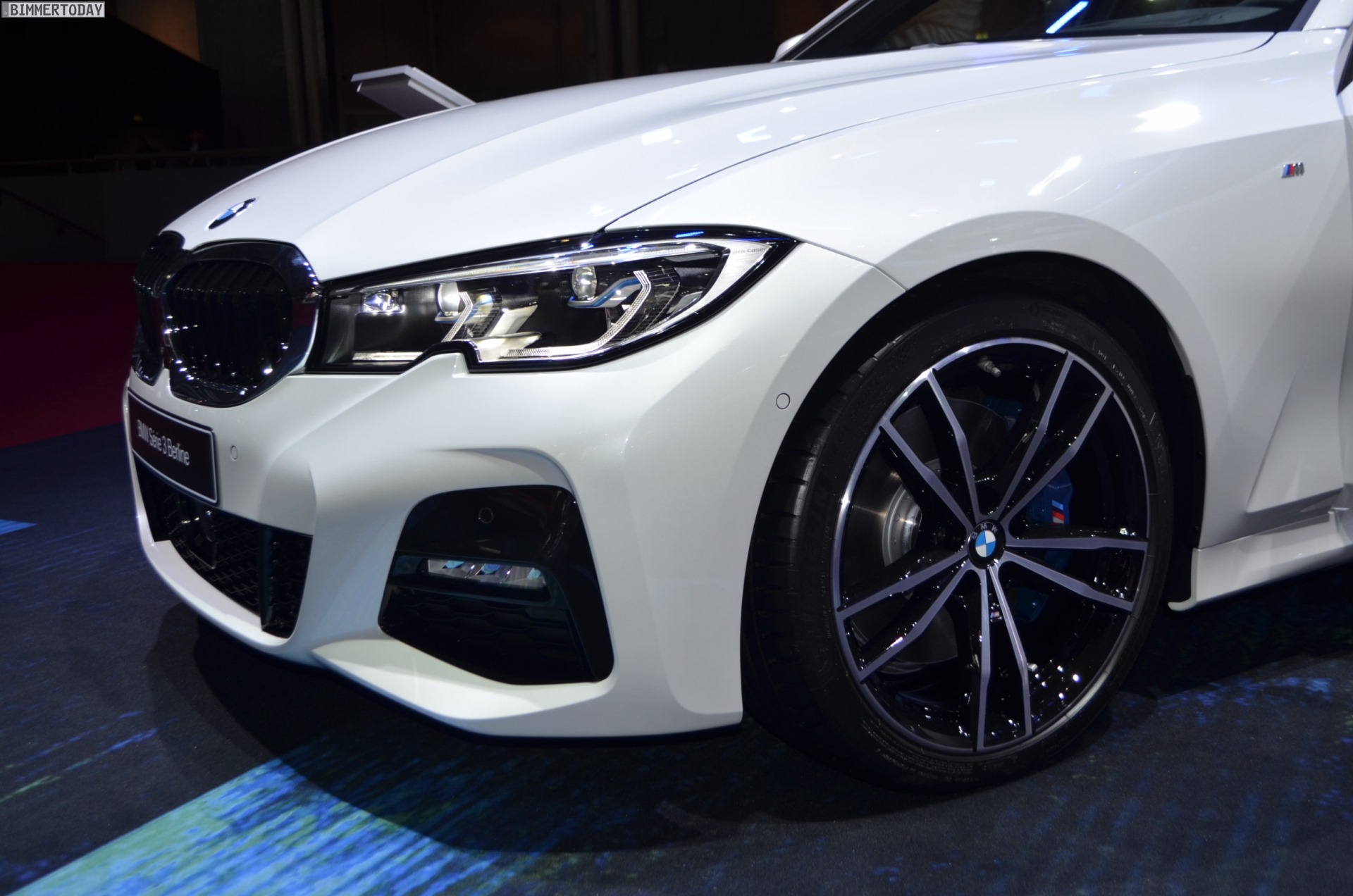 Name:  2019-BMW-3er-G20-M-Sport-320d-xDrive-Mineralweiss-11.jpg
Views: 24216
Size:  309.3 KB