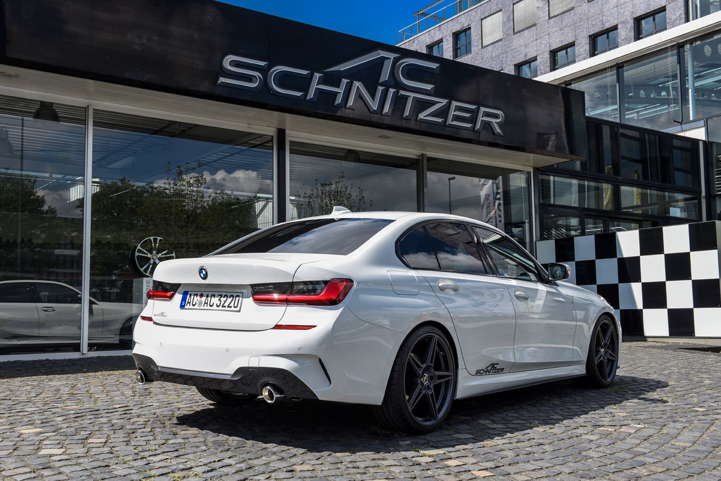 Name:  04f0d0ac-ac-schnitzer-tuning-parts-for-the-bmw-3-series-g20-15.jpg
Views: 11362
Size:  265.0 KB
