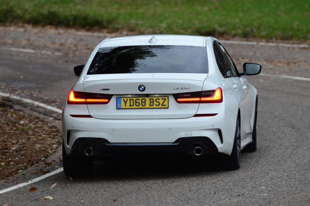 Name:  White-M-Sport-G20-BMW-3-Series-10.jpg
Views: 36717
Size:  81.2 KB