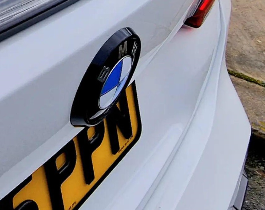 Name:  BMW G22 Roundel Black.jpg
Views: 119
Size:  104.4 KB