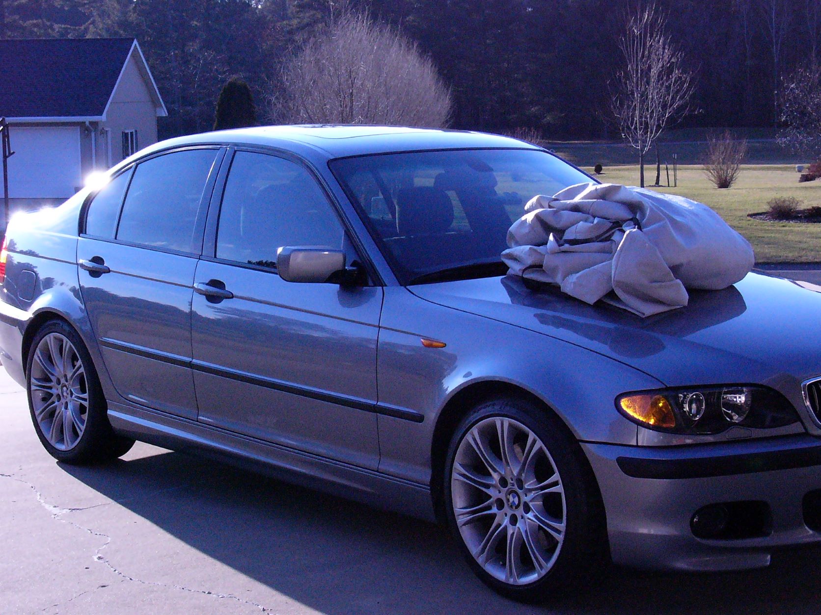 Name:  bmw330izhp.JPG
Views: 999
Size:  359.3 KB