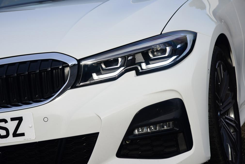 Name:  White-M-Sport-G20-BMW-3-Series-7.jpg
Views: 32293
Size:  62.7 KB