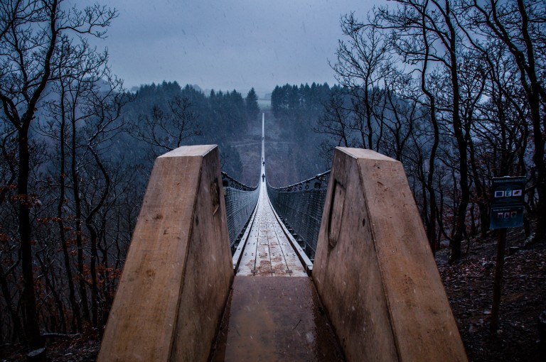 Name:  suspension bridge hngeseilbrcke geierlay  0406-Gemma-Geierlay-Germanys-Longest-Suspension-Bri.jpg
Views: 10187
Size:  136.9 KB