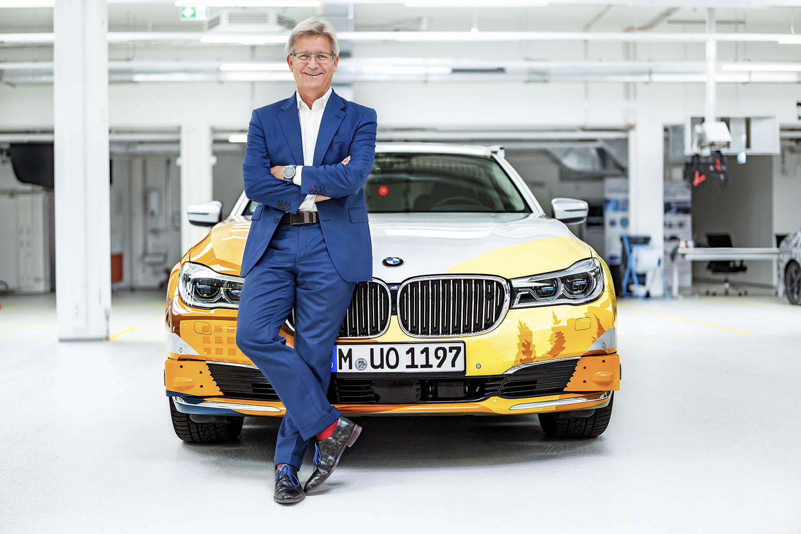 Name:  P90333612_highRes_bmw-autonomous-drivi.jpg
Views: 4299
Size:  201.4 KB