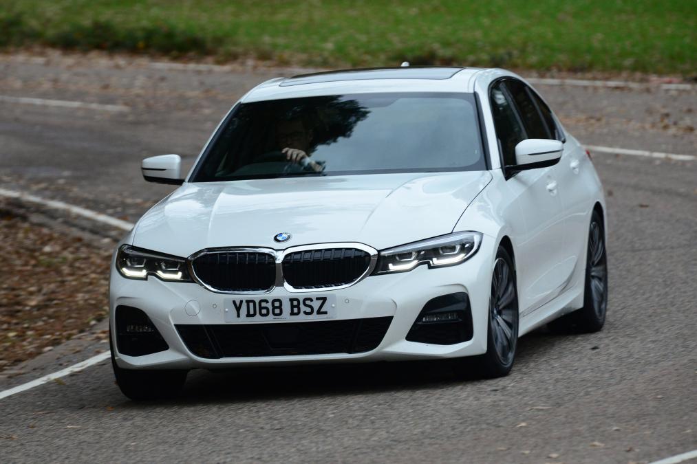 Name:  White-M-Sport-G20-BMW-3-Series-11.jpg
Views: 42300
Size:  80.6 KB