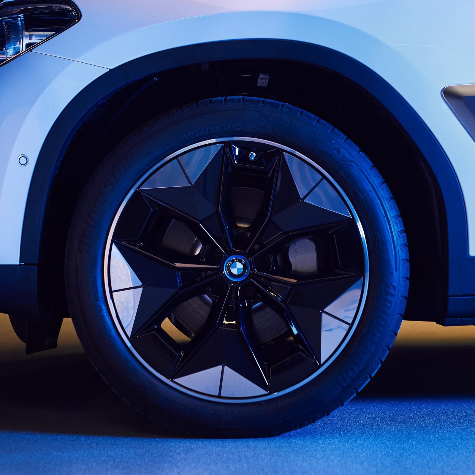 Name:  BMW iX3 i4 Aerodynamic Wheels1.jpg
Views: 7209
Size:  215.5 KB