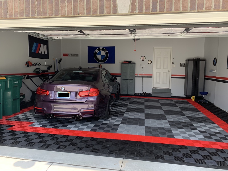 Name:  garage_and_car_800x600.jpg
Views: 1593
Size:  200.4 KB